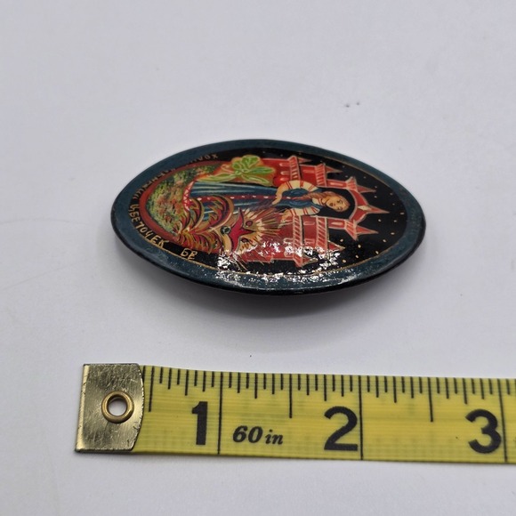 Hand-Painted Russian Lacquer Brooch Oval Folk Art Woman Castle Dragon Vintage - Picture 3 of 10